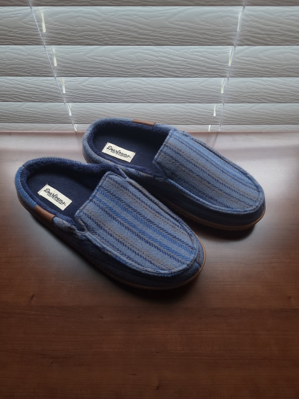dearfoams Men's Blue Slip-On Moccasin Loafers